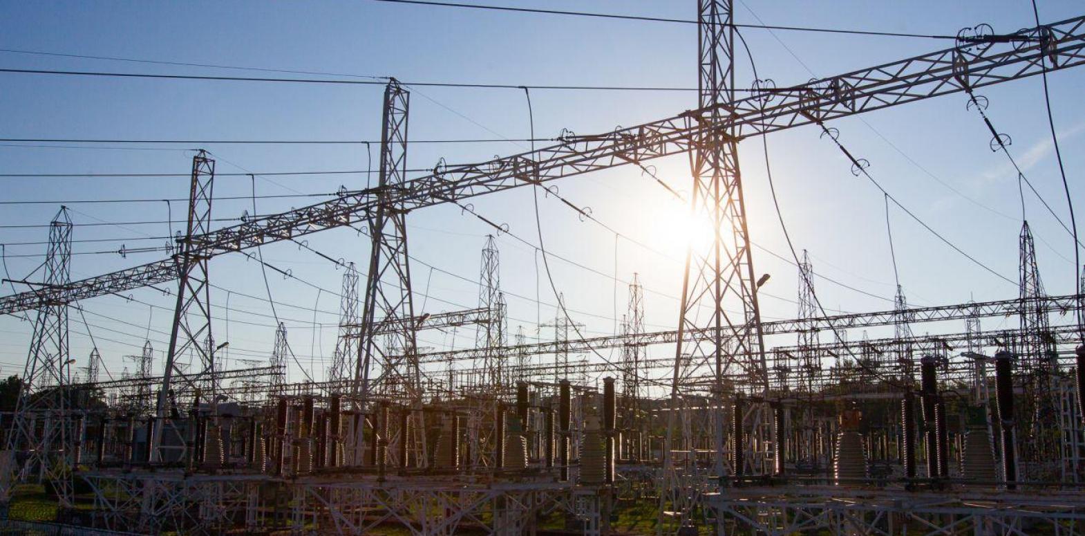Ситуация с электроэнергией: ограничения для промышленности и графики в двух областях