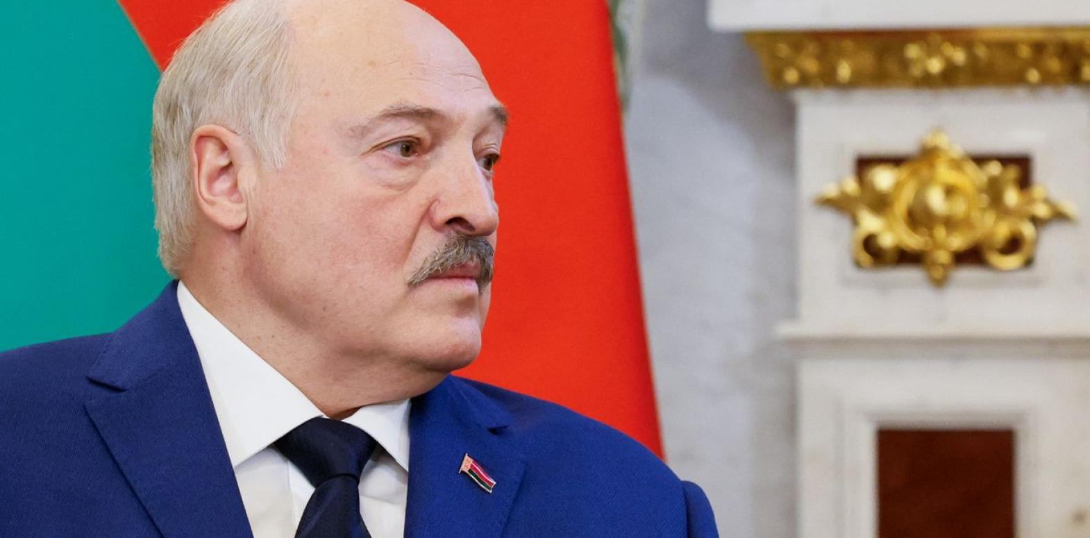 Лукашенко заявил о переговорах с представителями Зеленского