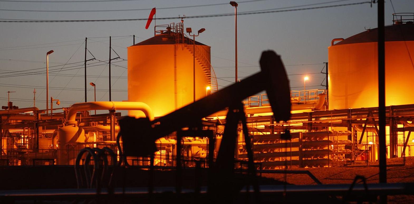 Цены на нефть стабилизировались на фоне неопределенности переговоров с Ираном