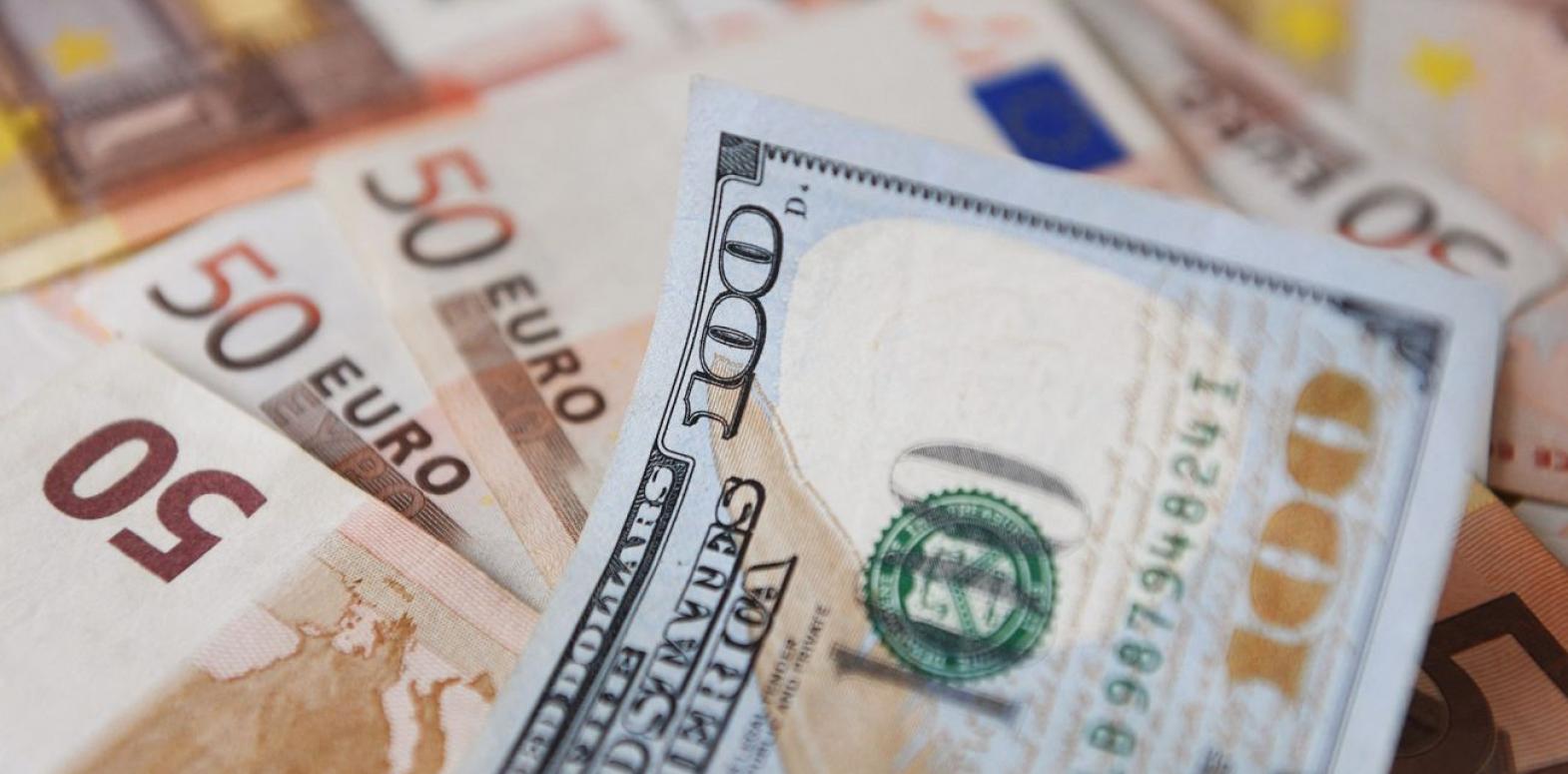 Спрос на валюту вырос: банки увеличил ввоз наличных евро в Украину