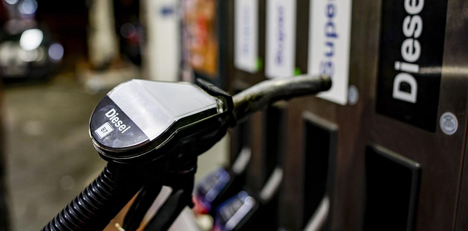 Парламентский комитет поддержал повышение акцизов на топливо: как вырастут цены на АЗС